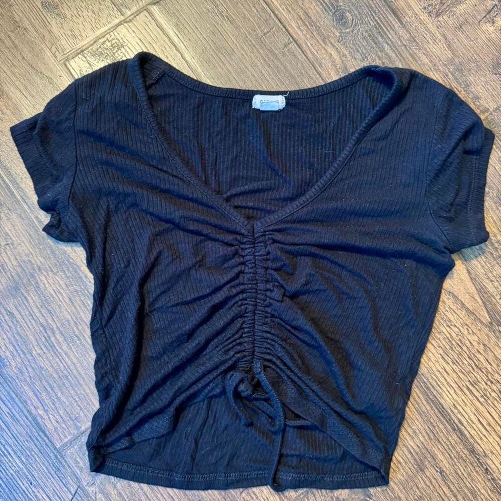 Garage Women's Black Crop-top
